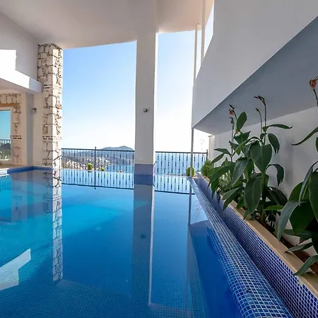 Hikaye Kalkan