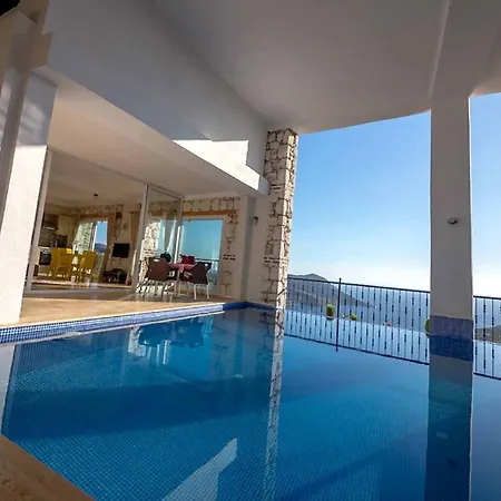 Hikaye Villa