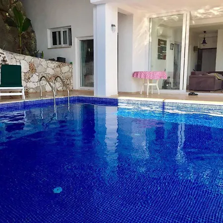 Hikaye Villa